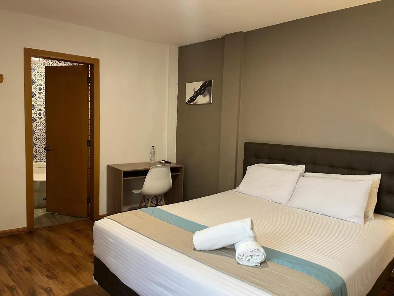 San Rocke House Hotel 쿠엔카 3*,