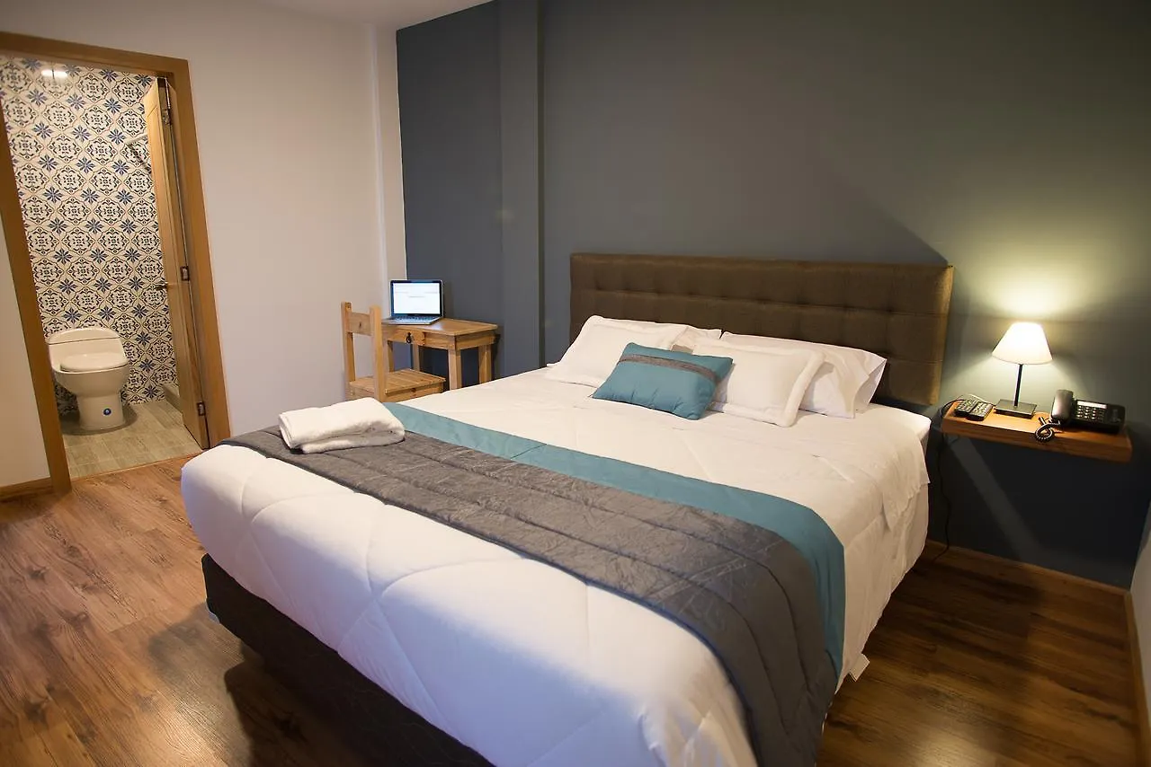 San Rocke House Hotel 쿠엔카